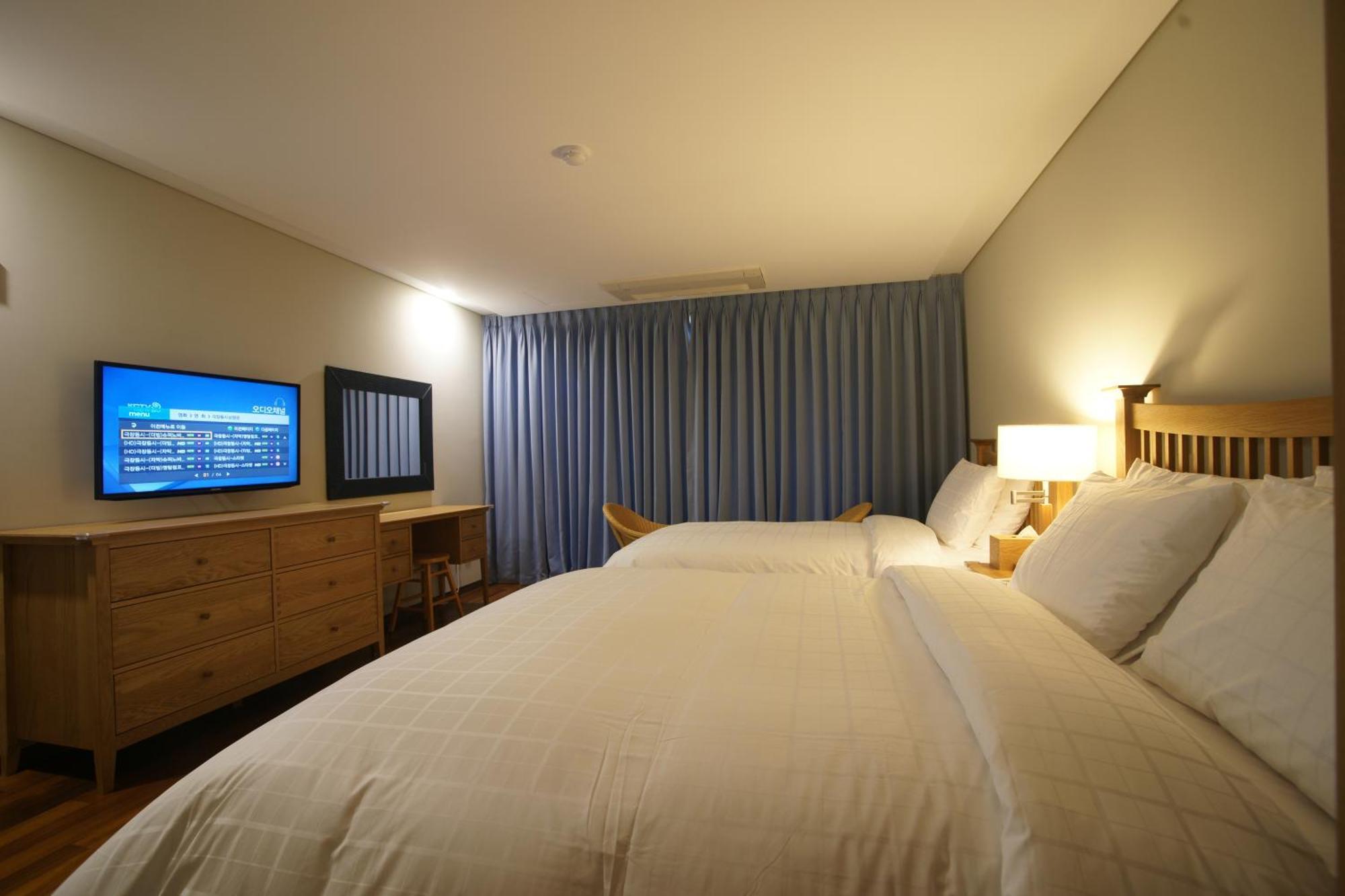 סאוגוויפו Illeinn Hotel מראה חיצוני תמונה