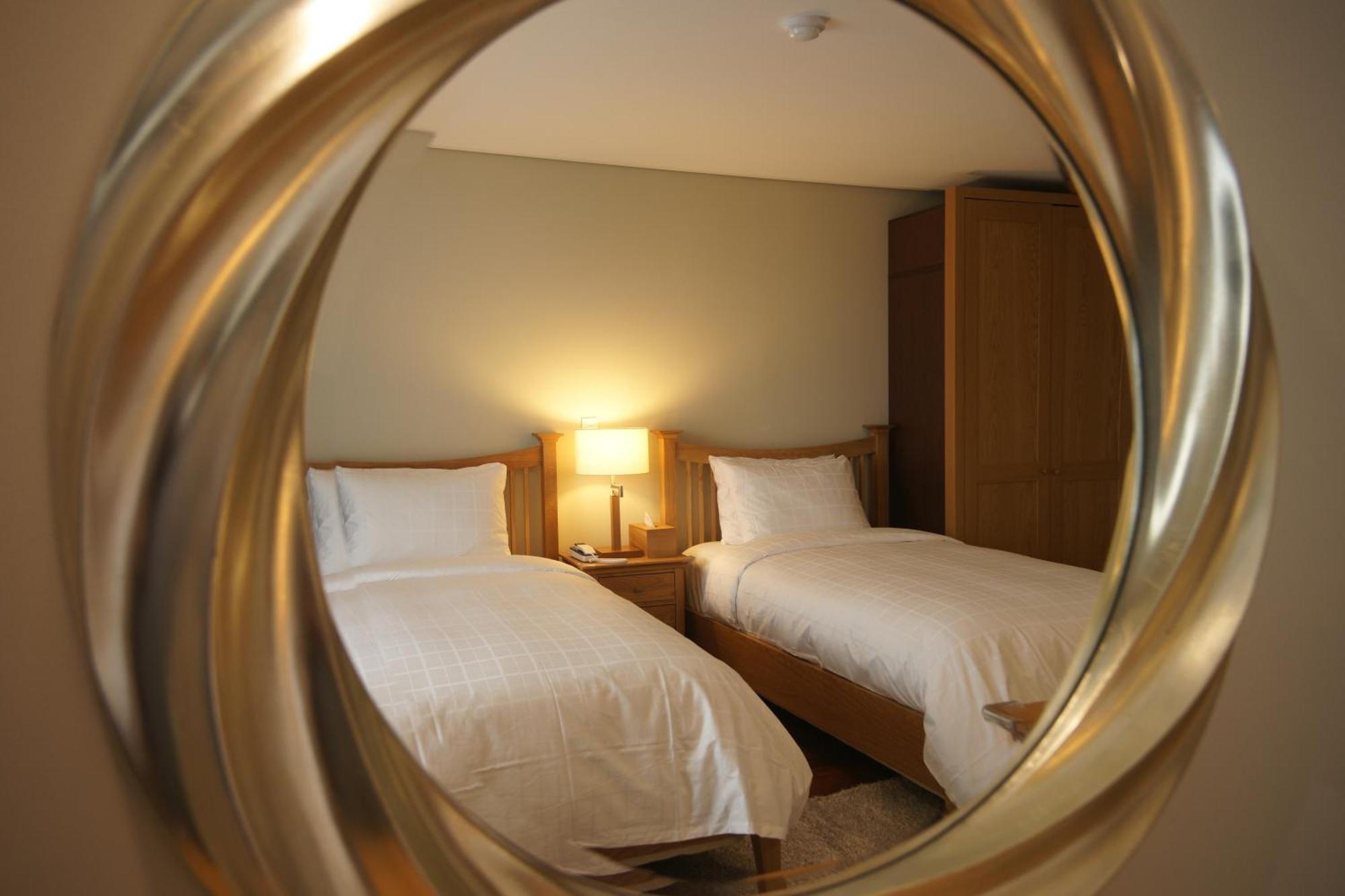 סאוגוויפו Illeinn Hotel מראה חיצוני תמונה