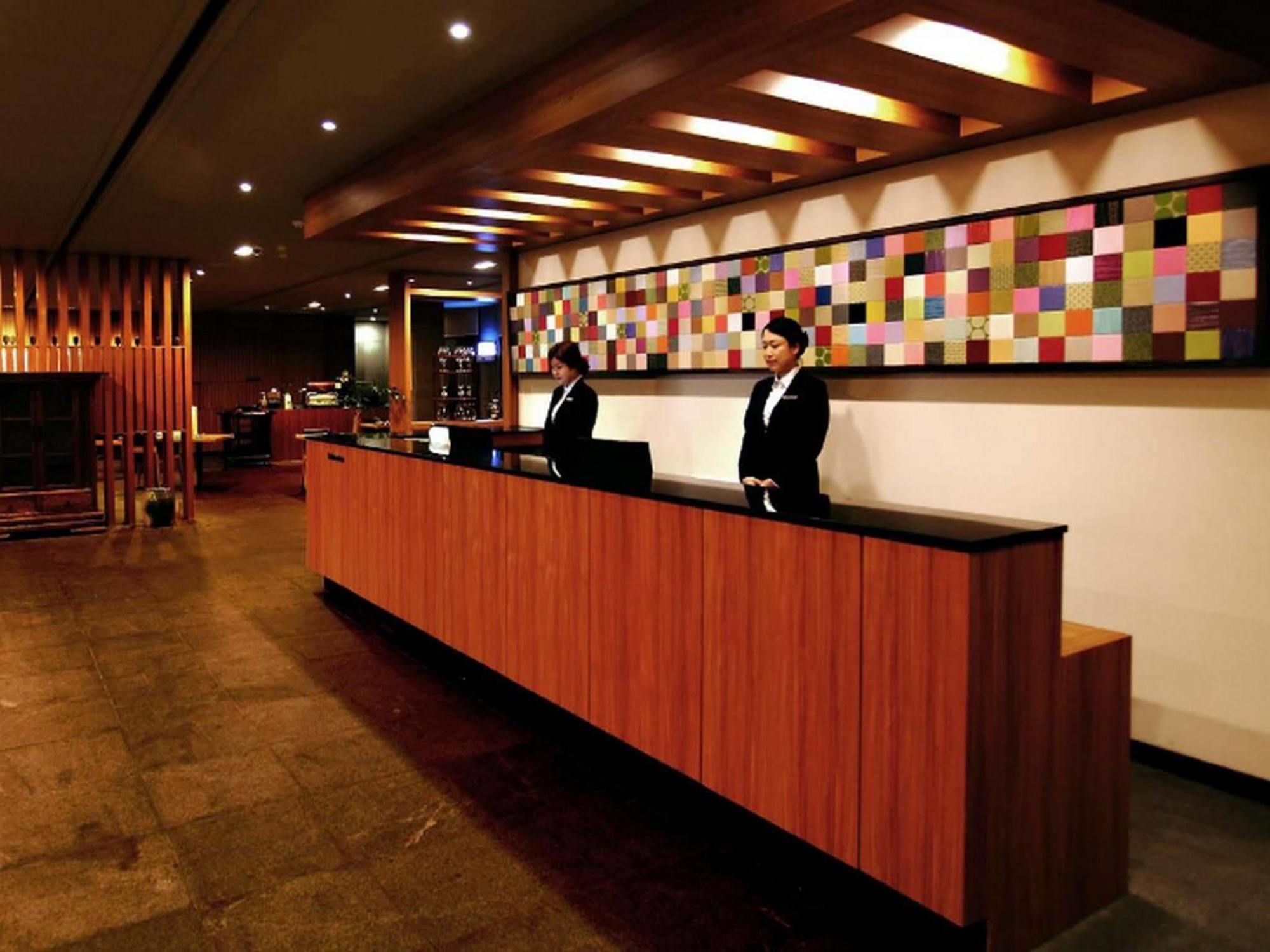 סאוגוויפו Illeinn Hotel מראה חיצוני תמונה